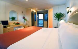 movenpick prince abbas lake cruise deluxe double cabin