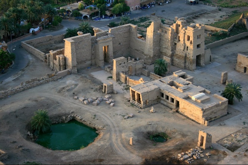 Medinet Habu: The Fortress Temple of the Warrior King