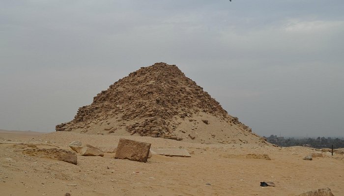 abu sir pyramids