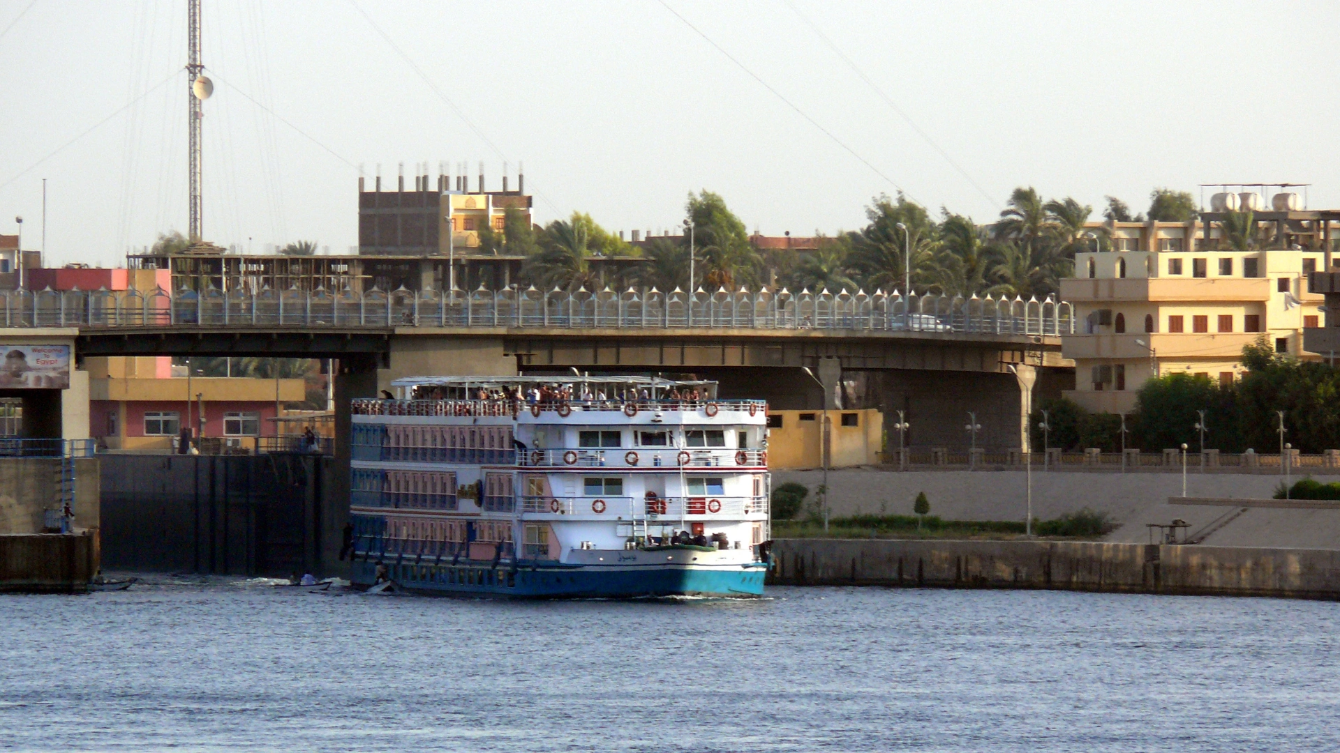 esna lock nile cruise