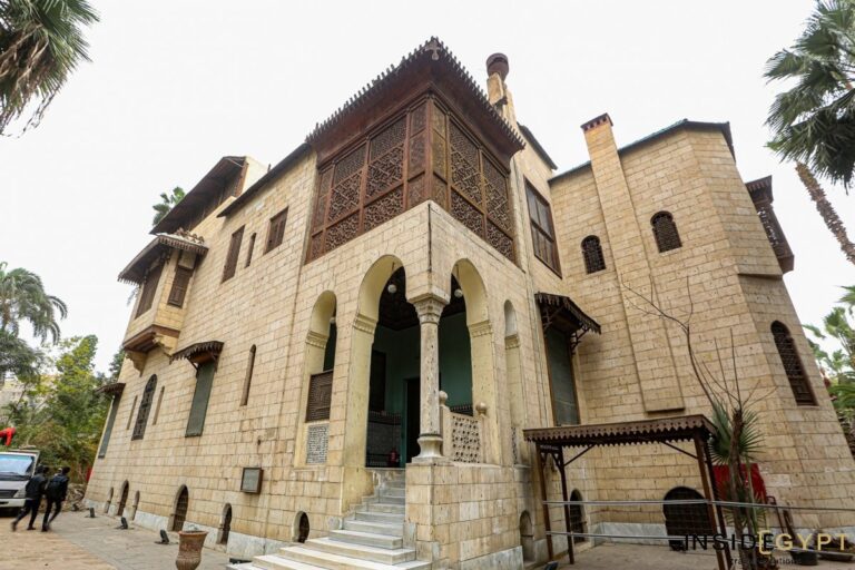 manialpalaceoutside 768x512 1
