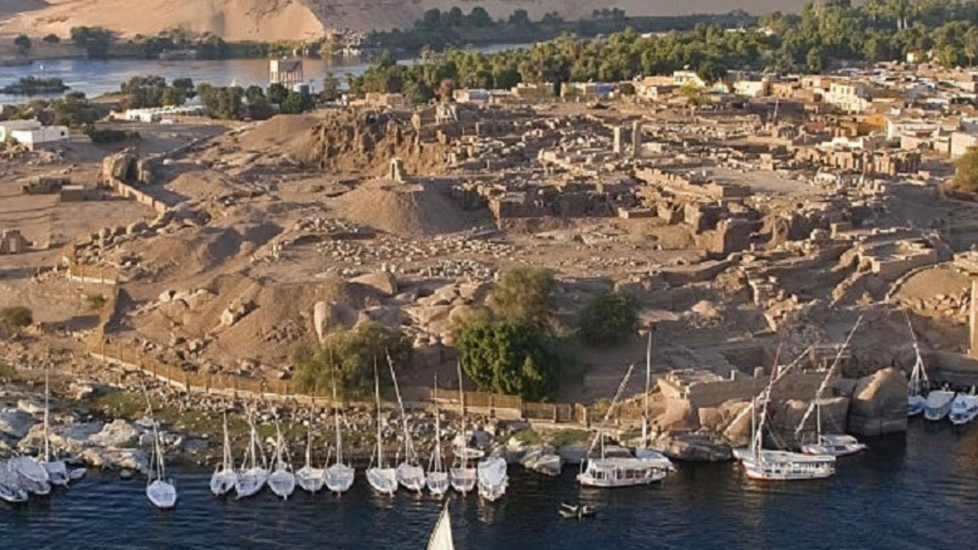 Elephantine Island 4